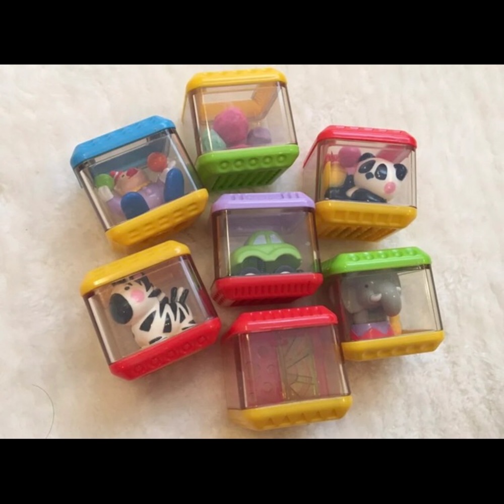 Fisher-Price Sensory Peek-A-Blocks Set of 7